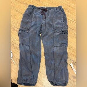 XL Anthropologie Cargo Pants with Flower Pattern